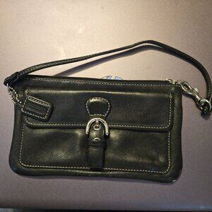Coach Black Leather Wristlet Hang Tag Zip Close With Outside Pocket Magnet Close